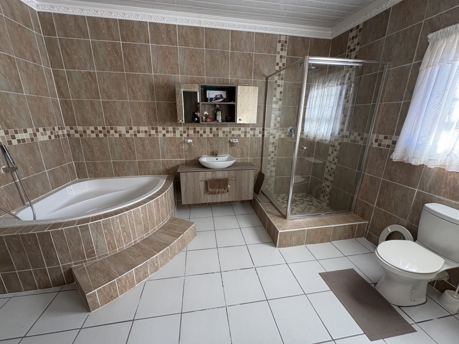 3 Bedroom Property for Sale in Cambridge Eastern Cape